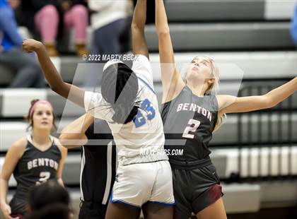 Thumbnail 3 in Capital City vs Benton (Jefferson Bank Holiday Hoops) photogallery.
