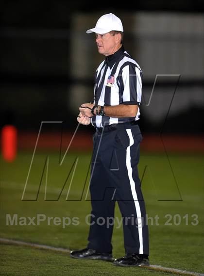 Thumbnail 3 in Etiwanda @ Los Osos photogallery.