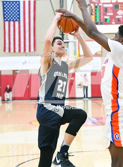 Thumbnail 2 in Bishop Gorman vs. Gonzaga Prep (Hoophall West Tournament) photogallery.