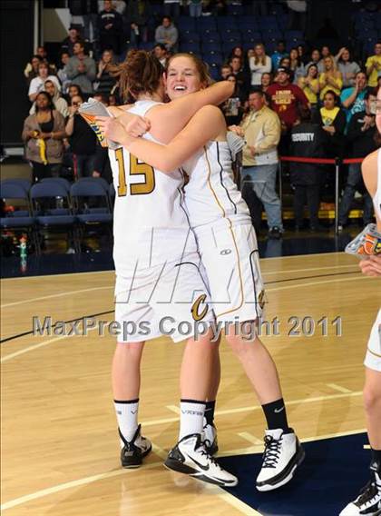 Thumbnail 2 in Harvard-Westlake vs. Canyon (CIF SS 2A Final) photogallery.