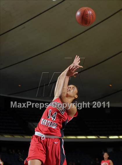 Thumbnail 3 in Harvard-Westlake vs. Canyon (CIF SS 2A Final) photogallery.