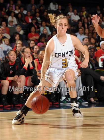 Thumbnail 1 in Harvard-Westlake vs. Canyon (CIF SS 2A Final) photogallery.