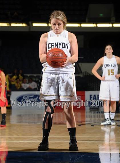Thumbnail 1 in Harvard-Westlake vs. Canyon (CIF SS 2A Final) photogallery.