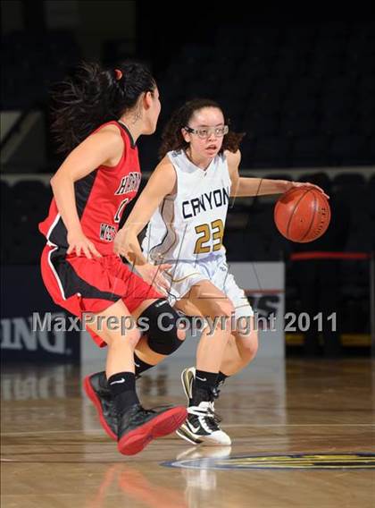 Thumbnail 3 in Harvard-Westlake vs. Canyon (CIF SS 2A Final) photogallery.