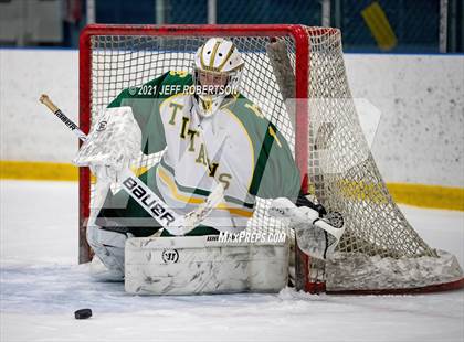 Thumbnail 1 in Hudsonville vs Lumen Christi Catholic (Jenison Invitational)  photogallery.