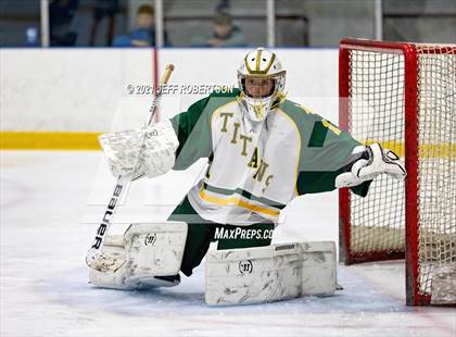 Thumbnail 3 in Hudsonville vs Lumen Christi Catholic (Jenison Invitational)  photogallery.