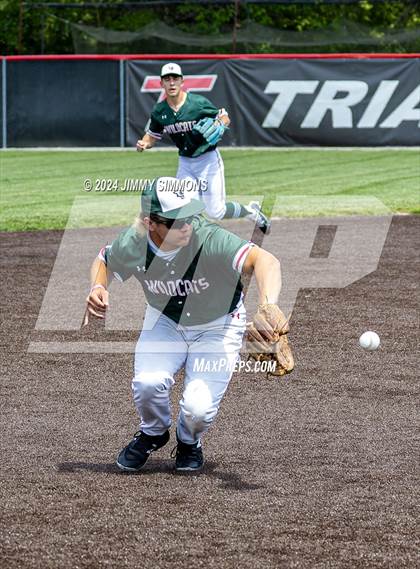 Thumbnail 2 in Highland vs Salem (Class 3A Sectional Semifinals) photogallery.
