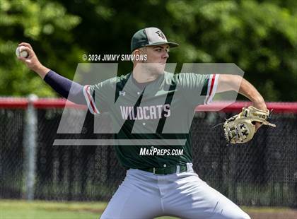 Thumbnail 1 in Highland vs Salem (Class 3A Sectional Semifinals) photogallery.