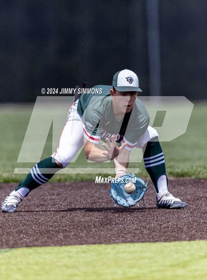 Thumbnail 2 in Highland vs Salem (Class 3A Sectional Semifinals) photogallery.