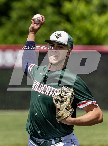 Thumbnail 2 in Highland vs Salem (Class 3A Sectional Semifinals) photogallery.