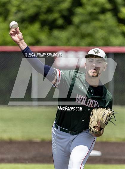 Thumbnail 1 in Highland vs Salem (Class 3A Sectional Semifinals) photogallery.