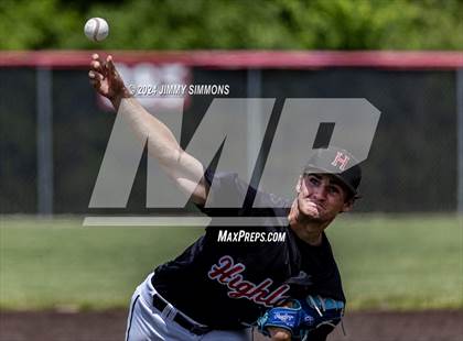 Thumbnail 2 in Highland vs Salem (Class 3A Sectional Semifinals) photogallery.