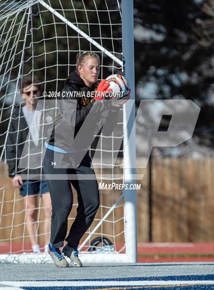 Thumbnail 1 in Arapahoe vs Mountain vista photogallery.