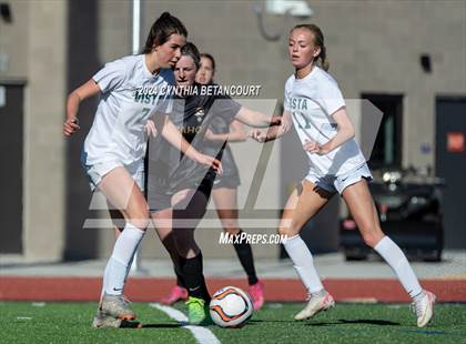 Thumbnail 3 in Arapahoe vs Mountain vista photogallery.