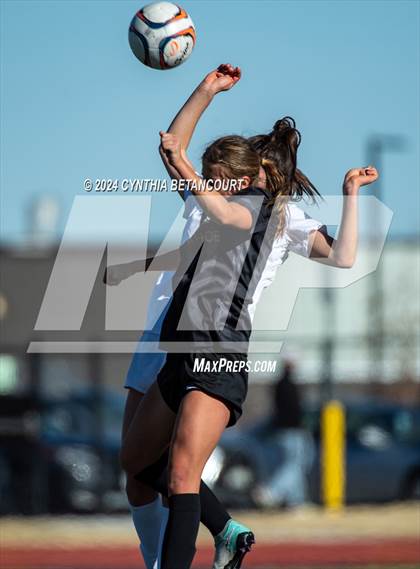 Thumbnail 1 in Arapahoe vs Mountain vista photogallery.