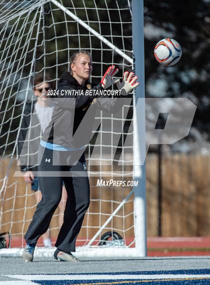 Thumbnail 3 in Arapahoe vs Mountain vista photogallery.
