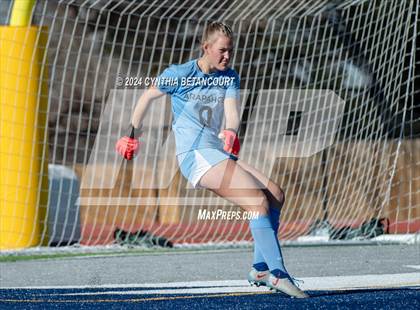 Thumbnail 2 in Arapahoe vs Mountain vista photogallery.