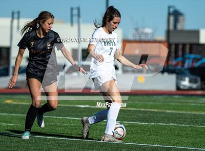 Thumbnail 1 in Arapahoe vs Mountain vista photogallery.