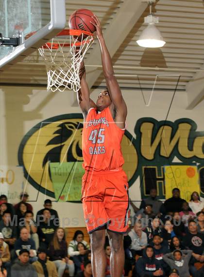Thumbnail 3 in Cosumnes Oaks vs. Monterey Trial (Mark Macres Tournament) photogallery.