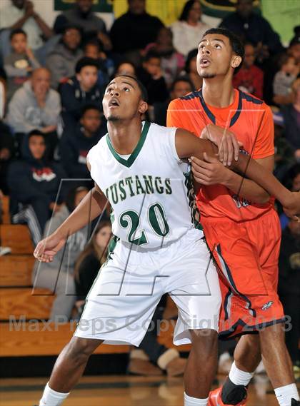 Thumbnail 2 in Cosumnes Oaks vs. Monterey Trial (Mark Macres Tournament) photogallery.