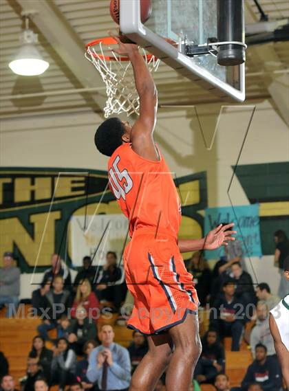 Thumbnail 3 in Cosumnes Oaks vs. Monterey Trial (Mark Macres Tournament) photogallery.