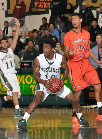 Thumbnail 2 in Cosumnes Oaks vs. Monterey Trial (Mark Macres Tournament) photogallery.