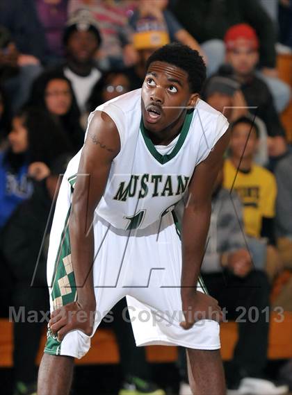 Thumbnail 2 in Cosumnes Oaks vs. Monterey Trial (Mark Macres Tournament) photogallery.