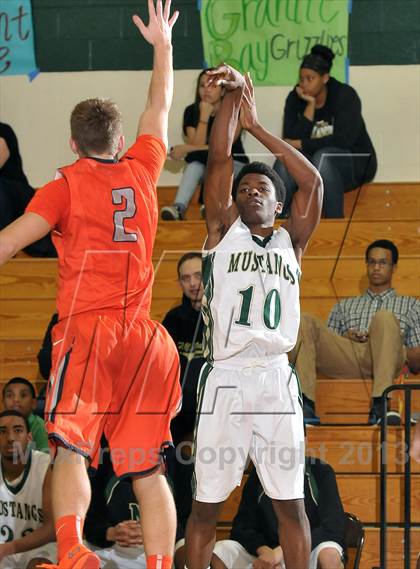 Thumbnail 3 in Cosumnes Oaks vs. Monterey Trial (Mark Macres Tournament) photogallery.