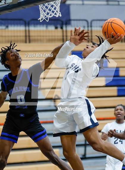 Thumbnail 2 in North Clayton vs. Marietta (Lemon Street Classic) photogallery.