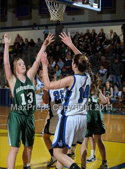 Thumbnail 2 in Harborfields vs. Elwood-Glenn (Suffolk Class A Final) photogallery.