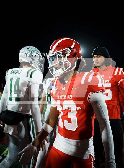 Thumbnail 2 in De La Salle @ Mater Dei (CIF Open Division State Championship) photogallery.