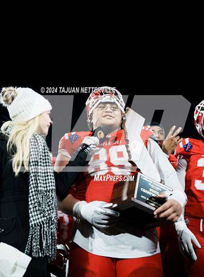 Thumbnail 3 in De La Salle @ Mater Dei (CIF Open Division State Championship) photogallery.