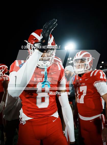Thumbnail 2 in De La Salle @ Mater Dei (CIF Open Division State Championship) photogallery.