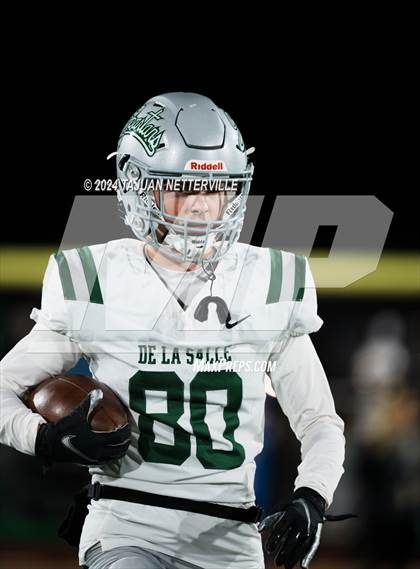 Thumbnail 2 in De La Salle @ Mater Dei (CIF Open Division State Championship) photogallery.