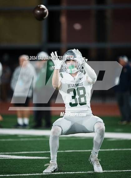 Thumbnail 1 in De La Salle @ Mater Dei (CIF Open Division State Championship) photogallery.