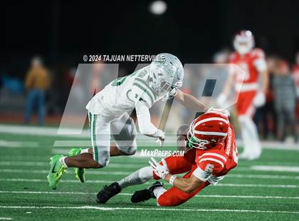 Thumbnail 1 in De La Salle @ Mater Dei (CIF Open Division State Championship) photogallery.