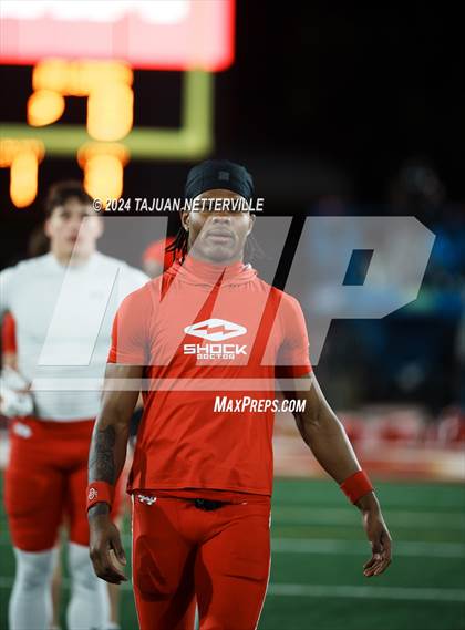 Thumbnail 1 in De La Salle @ Mater Dei (CIF Open Division State Championship) photogallery.
