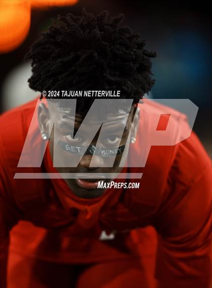 Thumbnail 3 in De La Salle @ Mater Dei (CIF Open Division State Championship) photogallery.