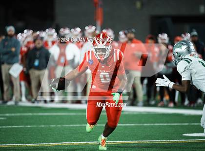 Thumbnail 2 in De La Salle @ Mater Dei (CIF Open Division State Championship) photogallery.