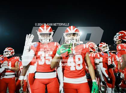 Thumbnail 2 in De La Salle @ Mater Dei (CIF Open Division State Championship) photogallery.