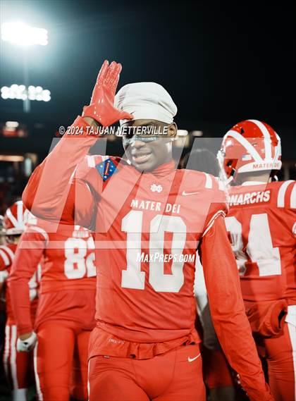 Thumbnail 1 in De La Salle @ Mater Dei (CIF Open Division State Championship) photogallery.