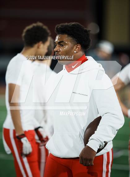 Thumbnail 1 in De La Salle @ Mater Dei (CIF Open Division State Championship) photogallery.