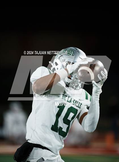 Thumbnail 3 in De La Salle @ Mater Dei (CIF Open Division State Championship) photogallery.