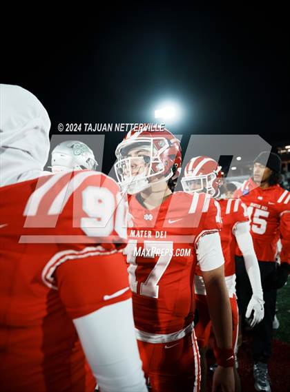 Thumbnail 1 in De La Salle @ Mater Dei (CIF Open Division State Championship) photogallery.