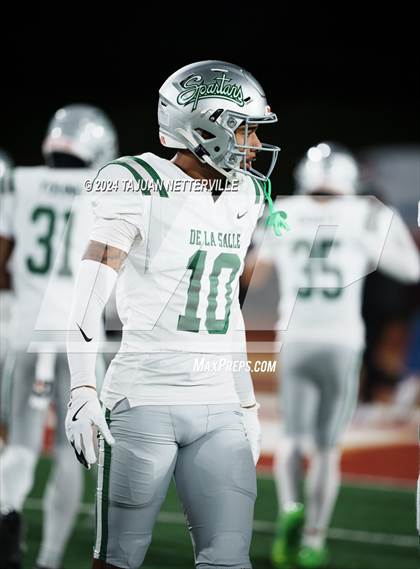 Thumbnail 3 in De La Salle @ Mater Dei (CIF Open Division State Championship) photogallery.