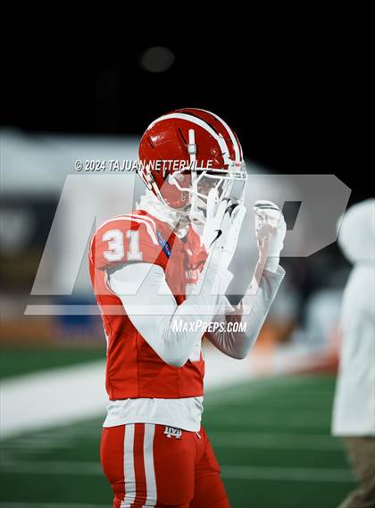 Thumbnail 1 in De La Salle @ Mater Dei (CIF Open Division State Championship) photogallery.