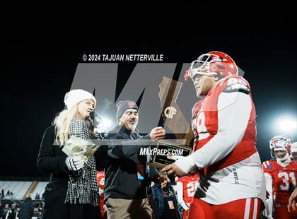 Thumbnail 2 in De La Salle @ Mater Dei (CIF Open Division State Championship) photogallery.