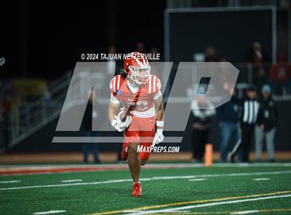 Thumbnail 3 in De La Salle @ Mater Dei (CIF Open Division State Championship) photogallery.