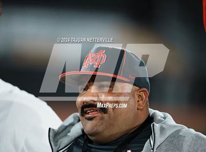 Thumbnail 2 in De La Salle @ Mater Dei (CIF Open Division State Championship) photogallery.