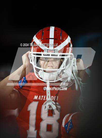 Thumbnail 3 in De La Salle @ Mater Dei (CIF Open Division State Championship) photogallery.